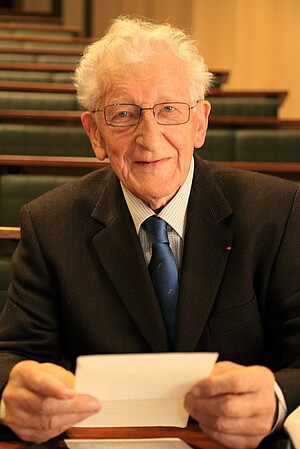 Lucien Braun en 2013, à l'occasion de  l'inauguration de l'amphithéâtre Jean-Cavaillès,  dont il a été l'étudiant.